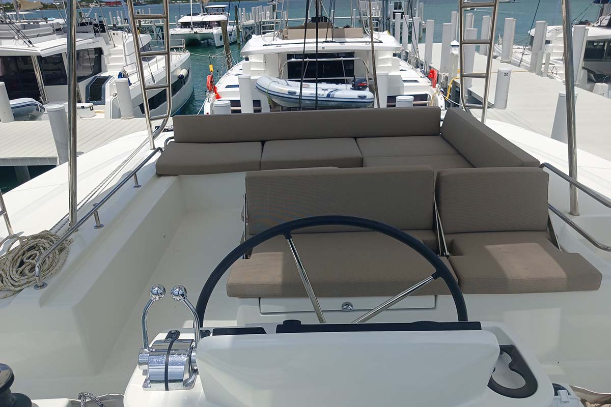 Photo #8 - Lagoon 51 - 6 cab. (Sapphire Seas) in Marsh Harbour - 36961