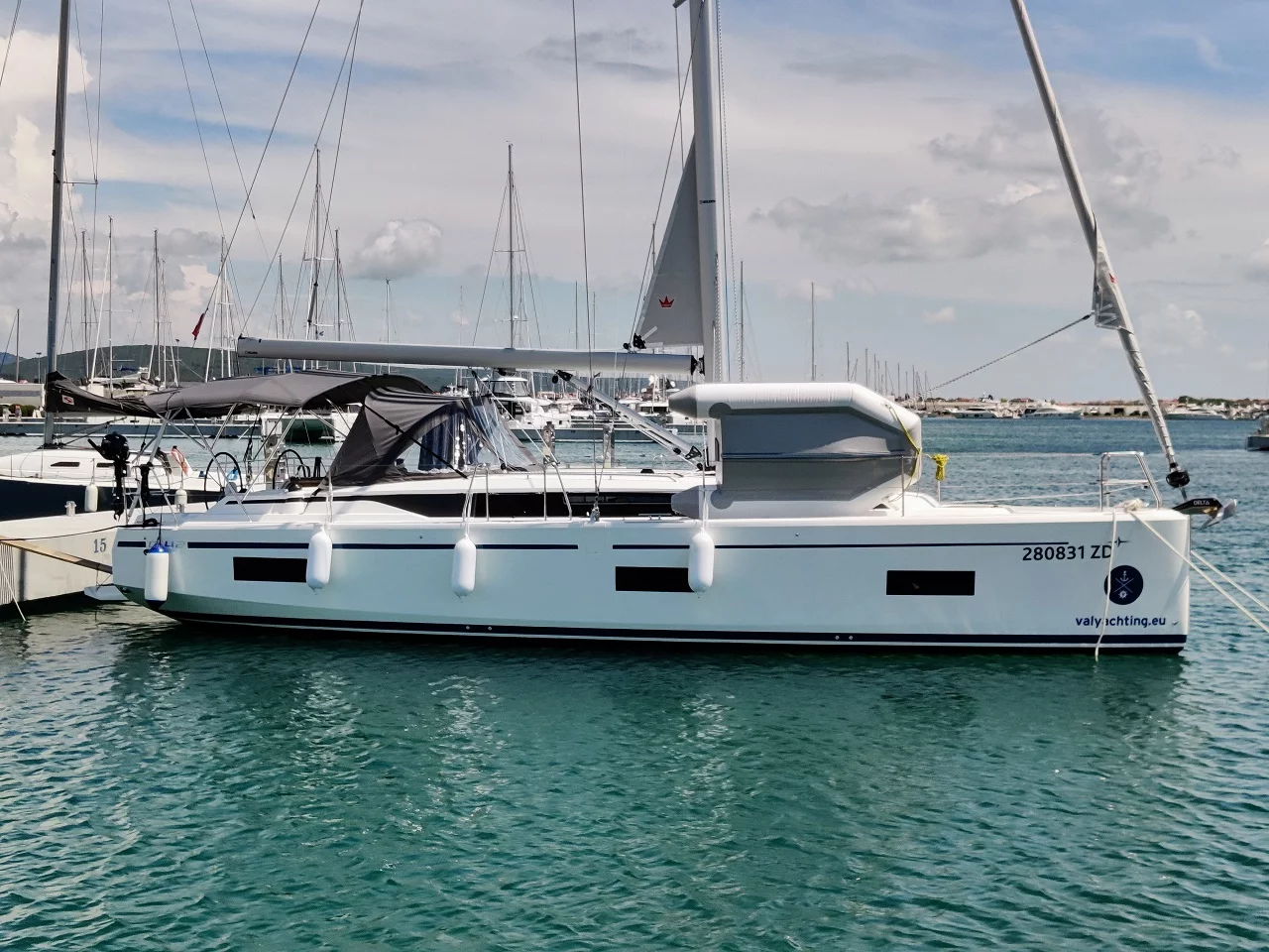 Bavaria C42 (Relax)  - 3