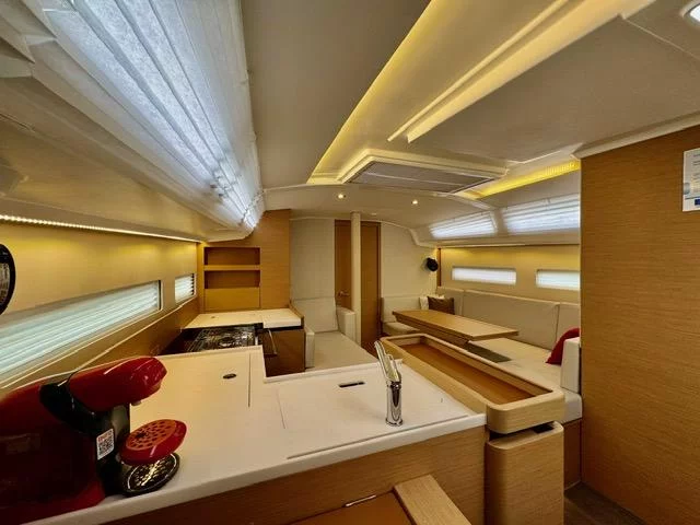 Sun Odyssey 410 - 3 cab. (Lucia)  - 3