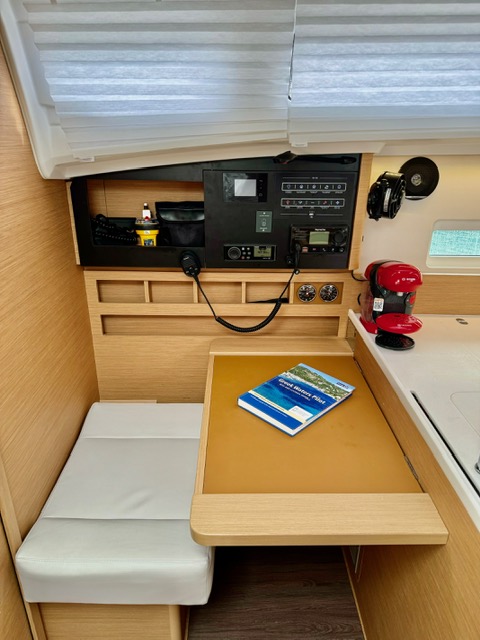 Photo #12 - Sun Odyssey 410 - 3 cab. (Lucia) in Pylos - 36980