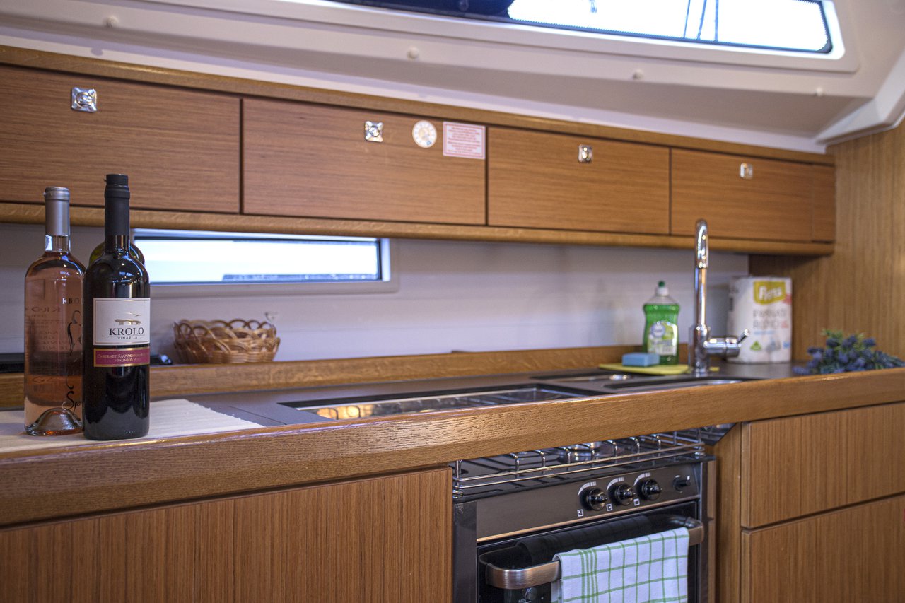Photo #8 - Bavaria Cruiser 41 - 3 cab. (Instagram) en Zadar - 36990