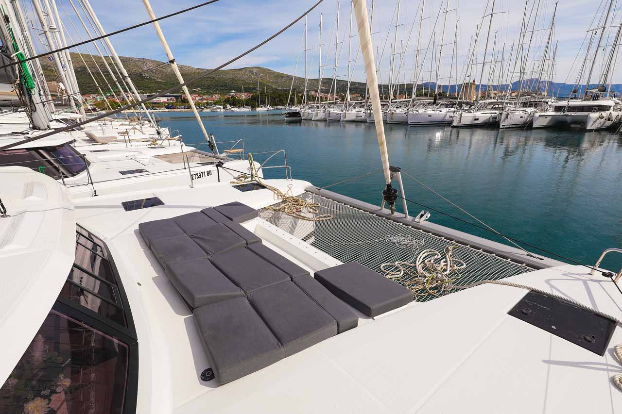 Photo #4 - Fountaine Pajot Astrea 42 - 4 + 1 cab. (Ariel) en Trogir - 36993