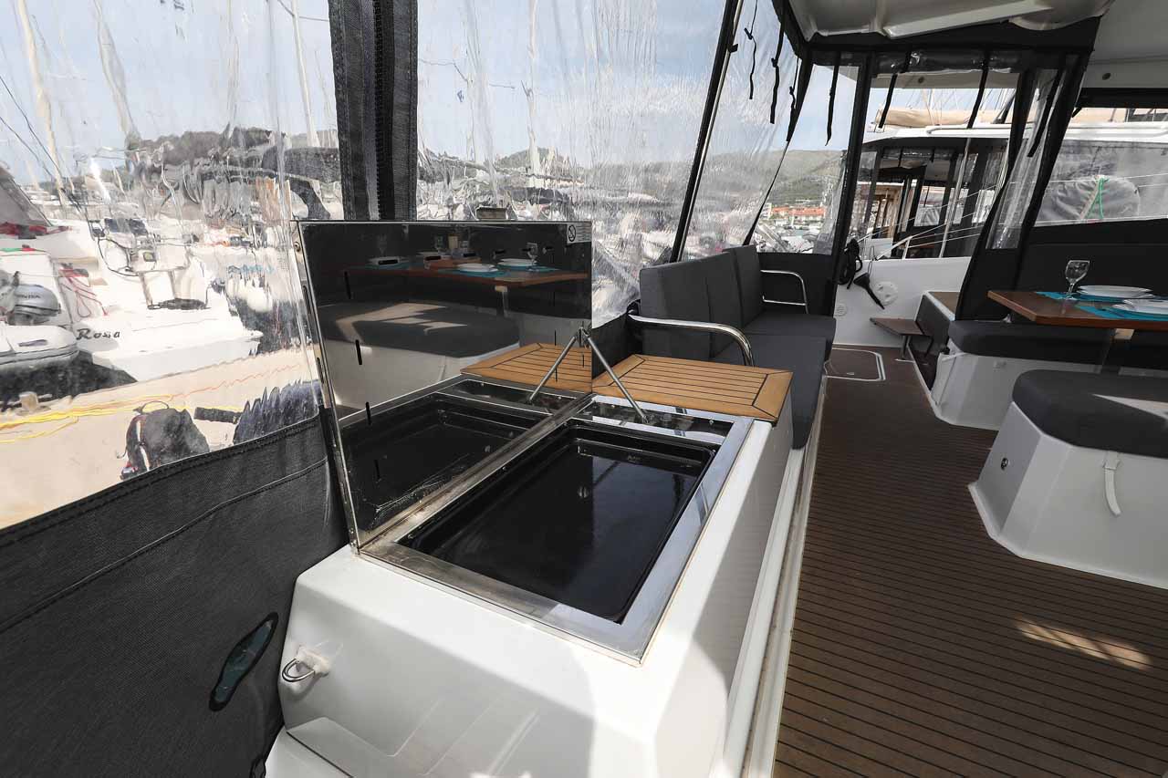 Photo #9 - Fountaine Pajot Astrea 42 - 4 + 1 cab. (Ariel) en Trogir - 36993