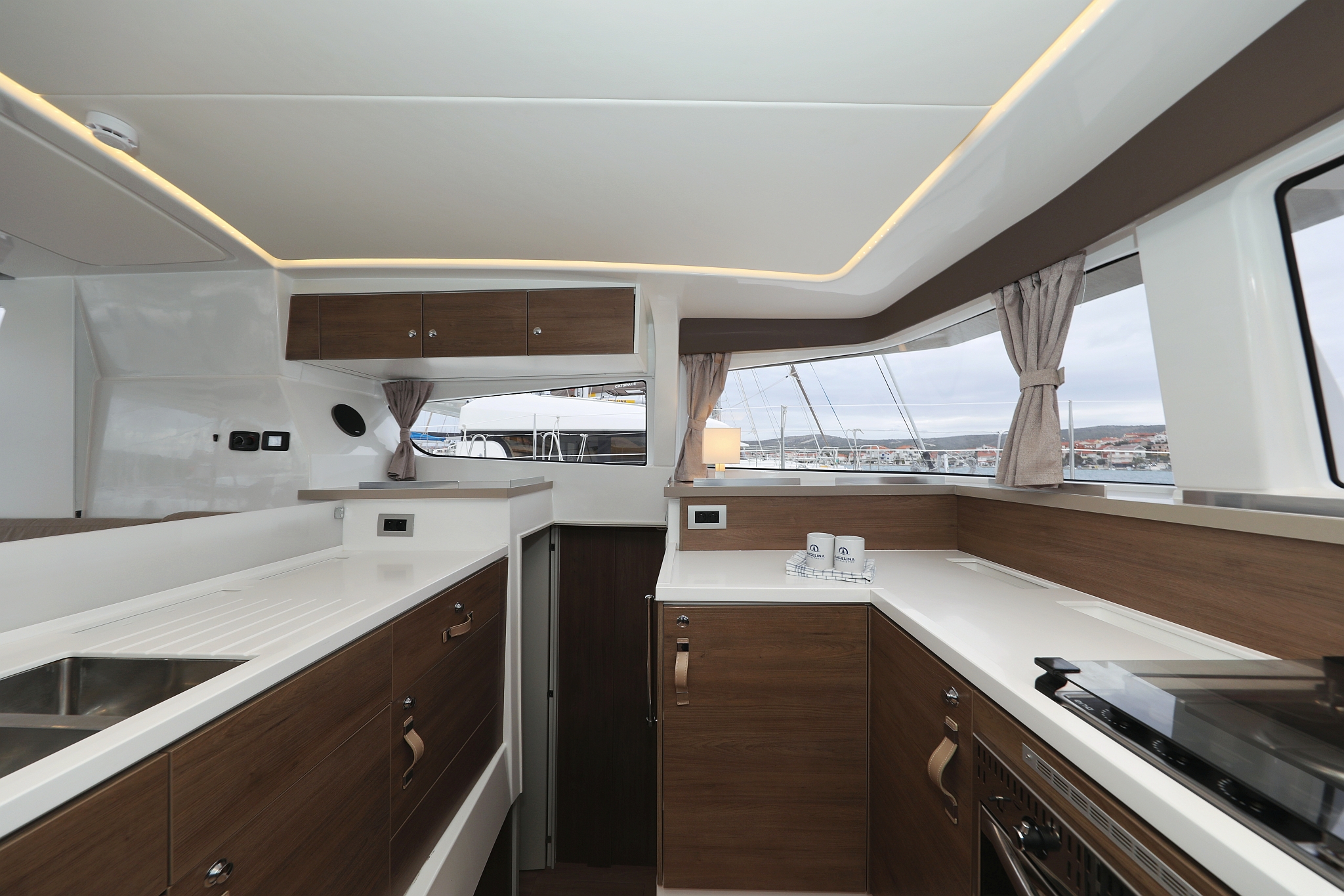 Photo #26 - Bali 4.2 - 4 + 1 cab. (Open Office) en Trogir - 36994