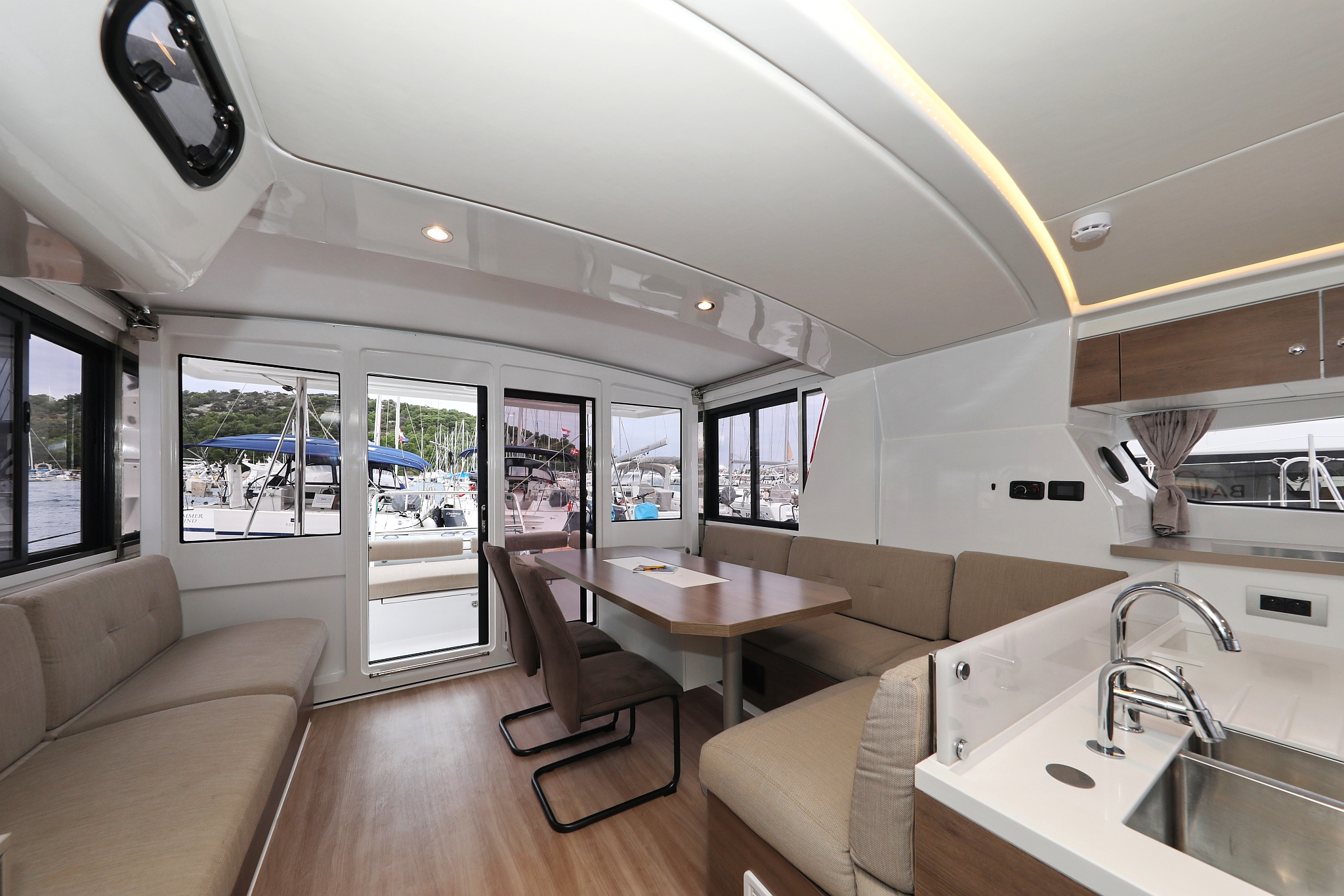 Photo #29 - Bali 4.2 - 4 + 1 cab. (Open Office) en Trogir - 36994