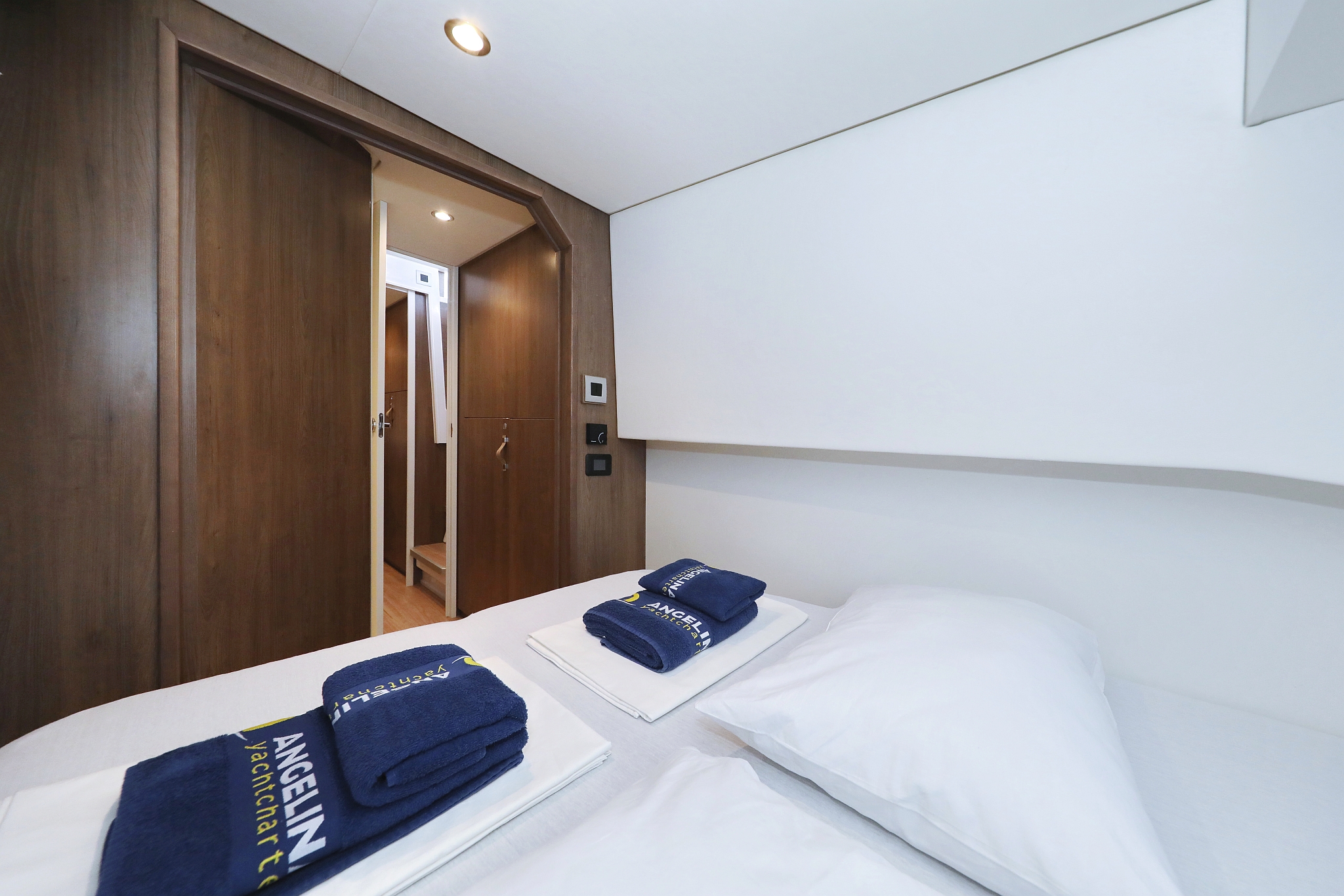 Photo #33 - Bali 4.2 - 4 + 1 cab. (Open Office) en Trogir - 36994