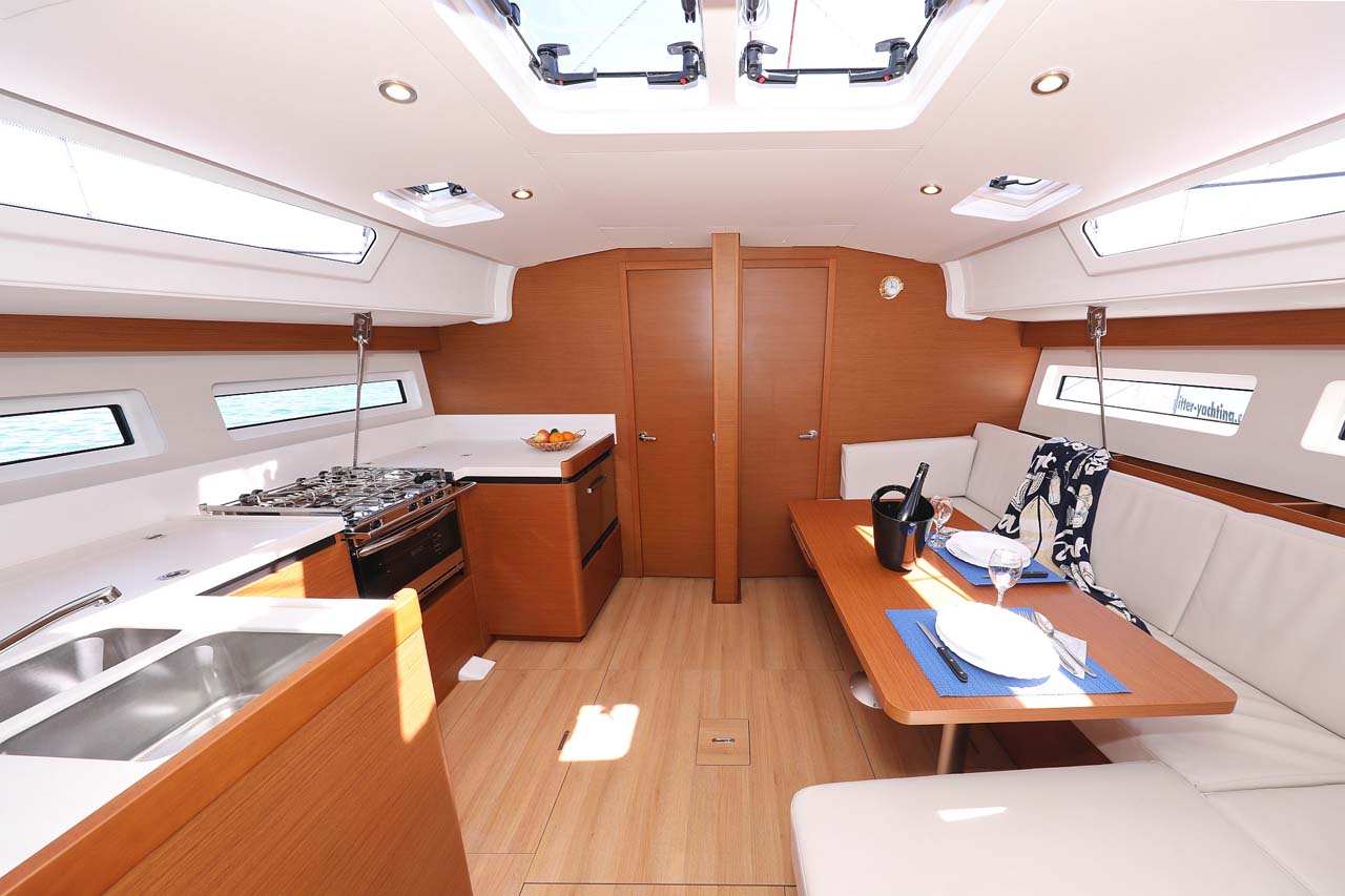 Photo #12 - Sun Odyssey 490 - 5 cab. (Pollux) in Trogir - 37008