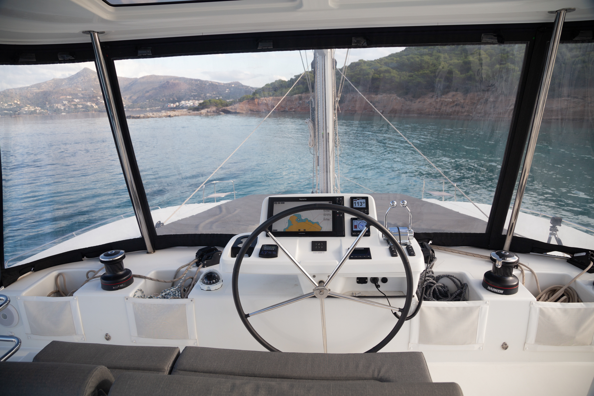 Photo #4 - Lagoon 51 - 6 cab. (Jewel) in Athens - 37040