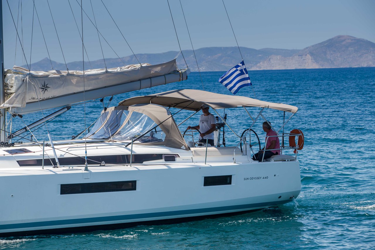 Photo #22 - Sun Odyssey 440 (Deep Water) in Athen - 37054