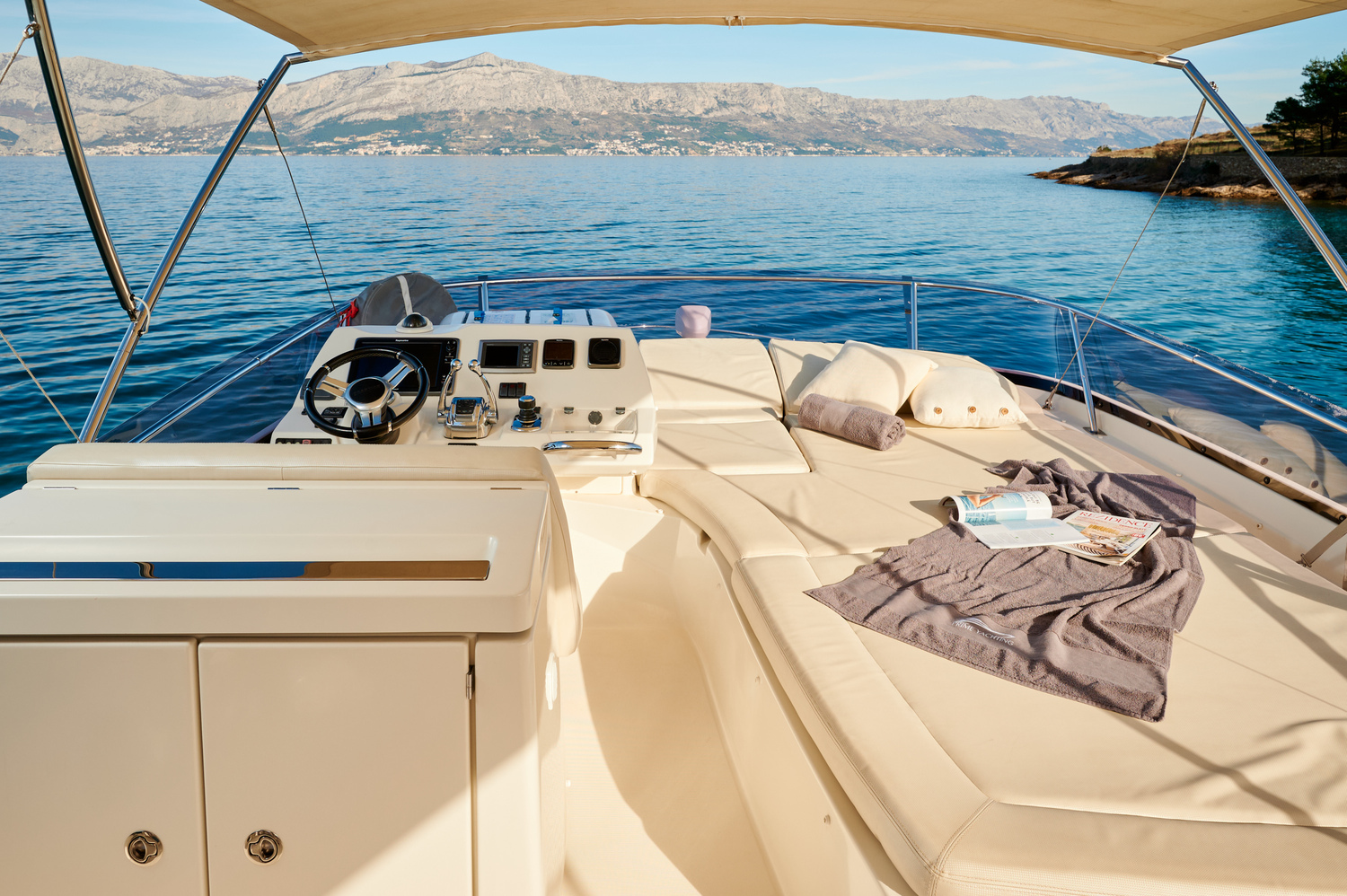 Photo #20 - Prestige 550 Flybridge (Rock) en Podstrana - 37123