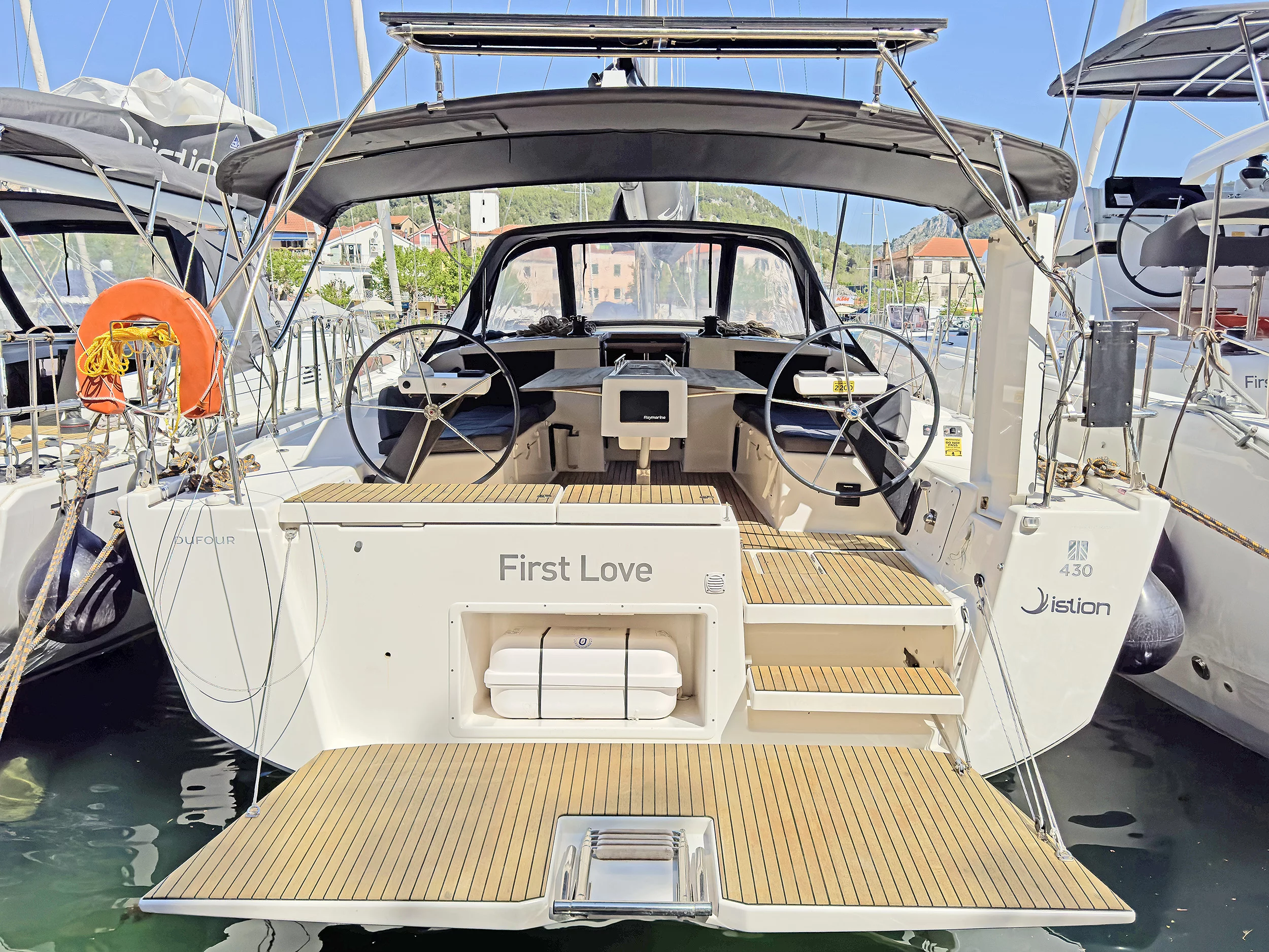 Dufour 430 (First Love)  - 13