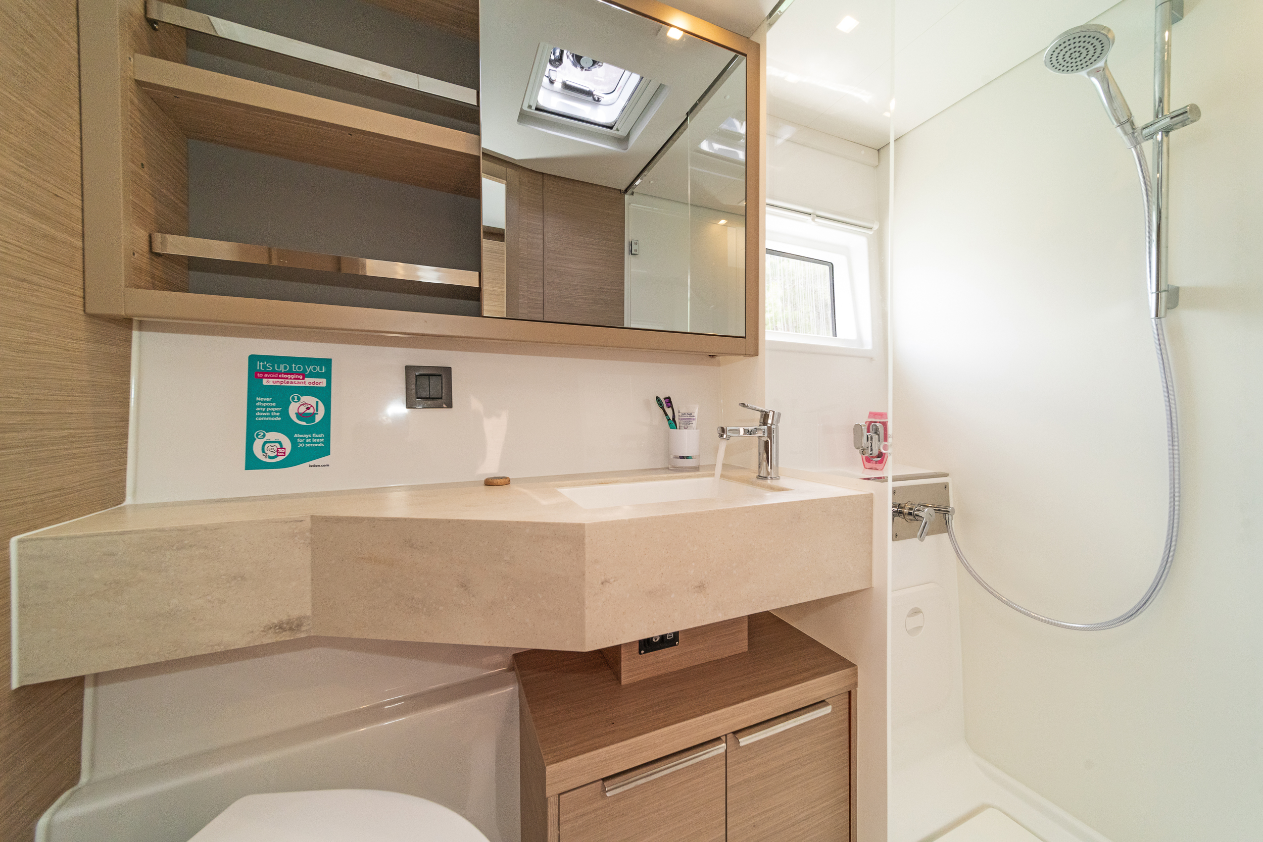 Photo #4 - Lagoon 46 - 4 + 2 cab. (First Care) in Skradin  - 37142