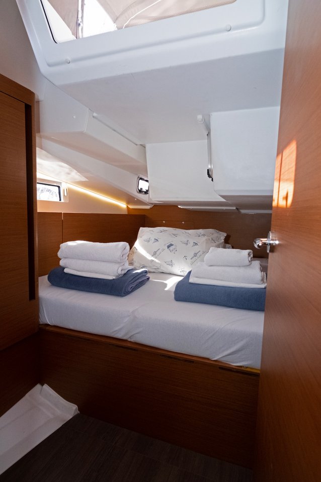 Photo #9 - Sun Odyssey 490 - 4 + 1 cab. (Mystic Kiss) en Split - 37150