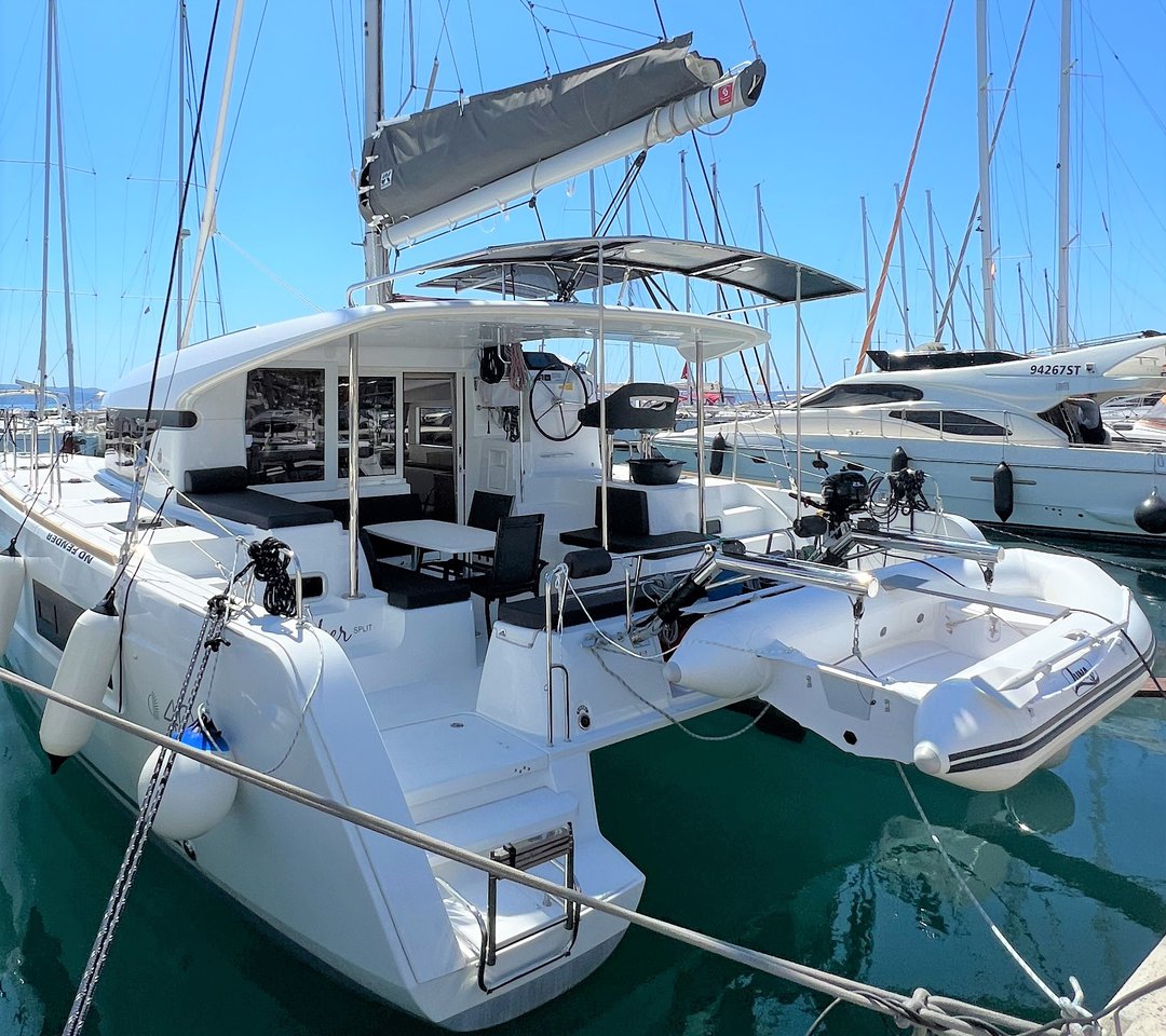 Photo #11 - Lagoon 40 - 4 + 2 cab (Wind Seeker) in Split - 37152