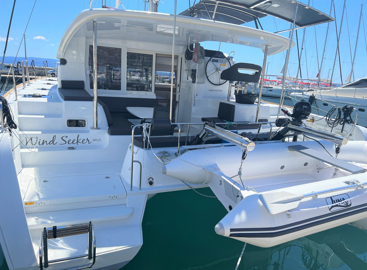 Photo #12 - Lagoon 40 - 4 + 2 cab (Wind Seeker) in Split - 37152