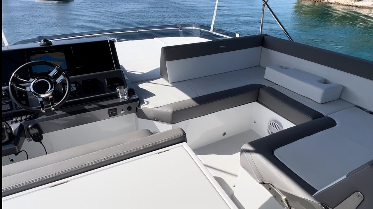 Photo #20 - Galeon 500 Fly - 3 cab. (Champ Atlantis) en Kastela - 37174