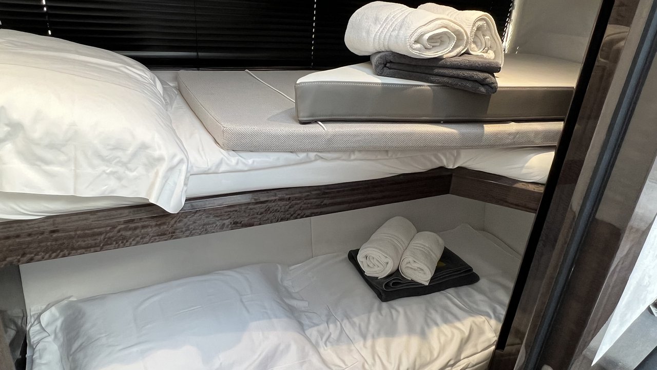 Photo #34 - Galeon 500 Fly - 3 cab. (Champ Atlantis) en Kastela - 37174