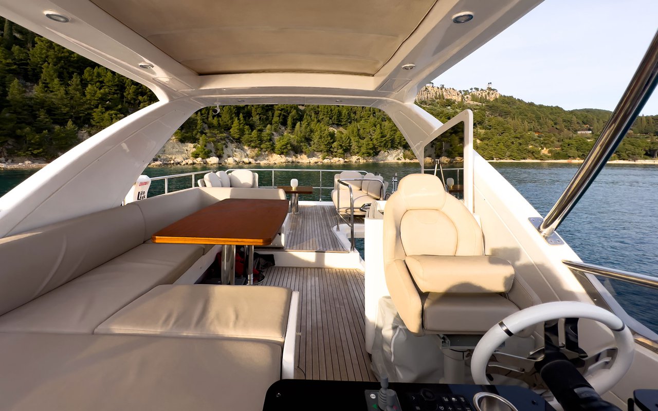 Photo #8 - Azimut 55 Fly (Be Happy) en Kastela - 37179