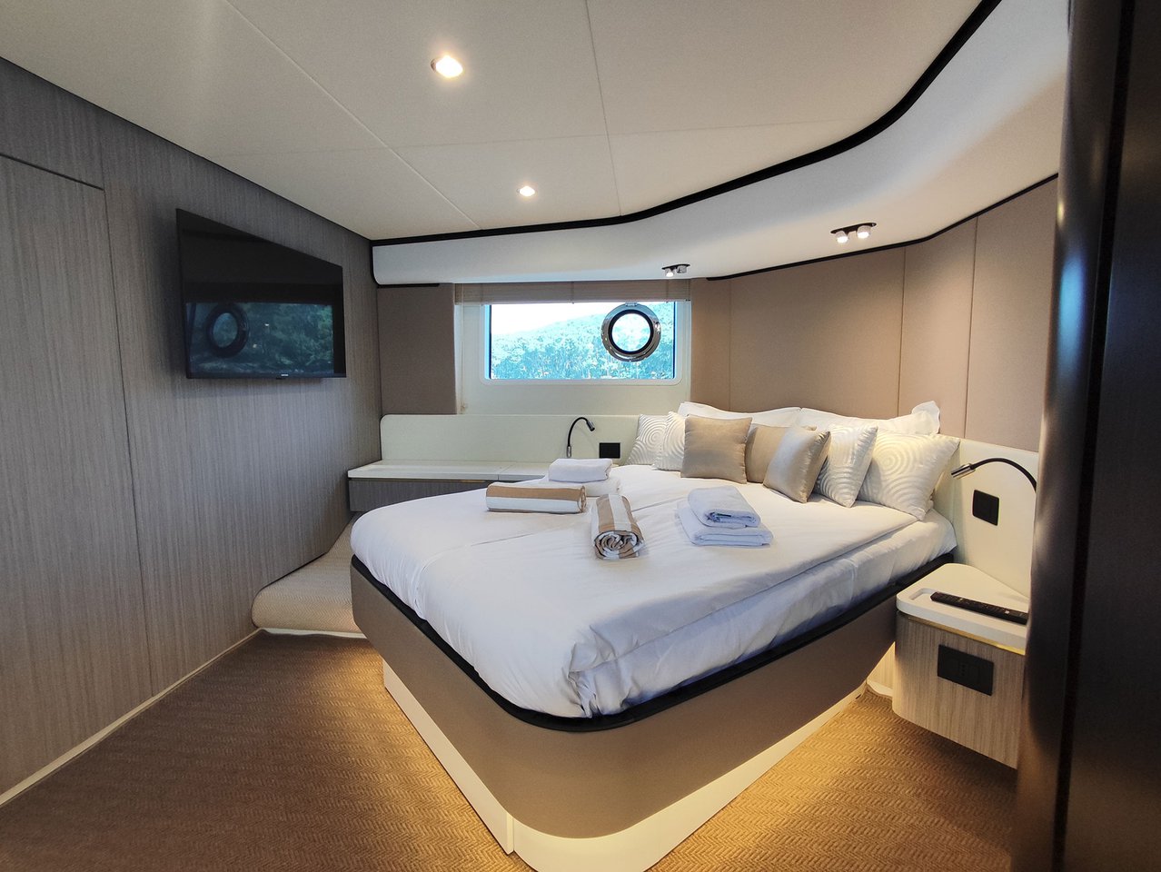 Photo #20 - Azimut 55 Fly (Be Happy) en Kastela - 37179