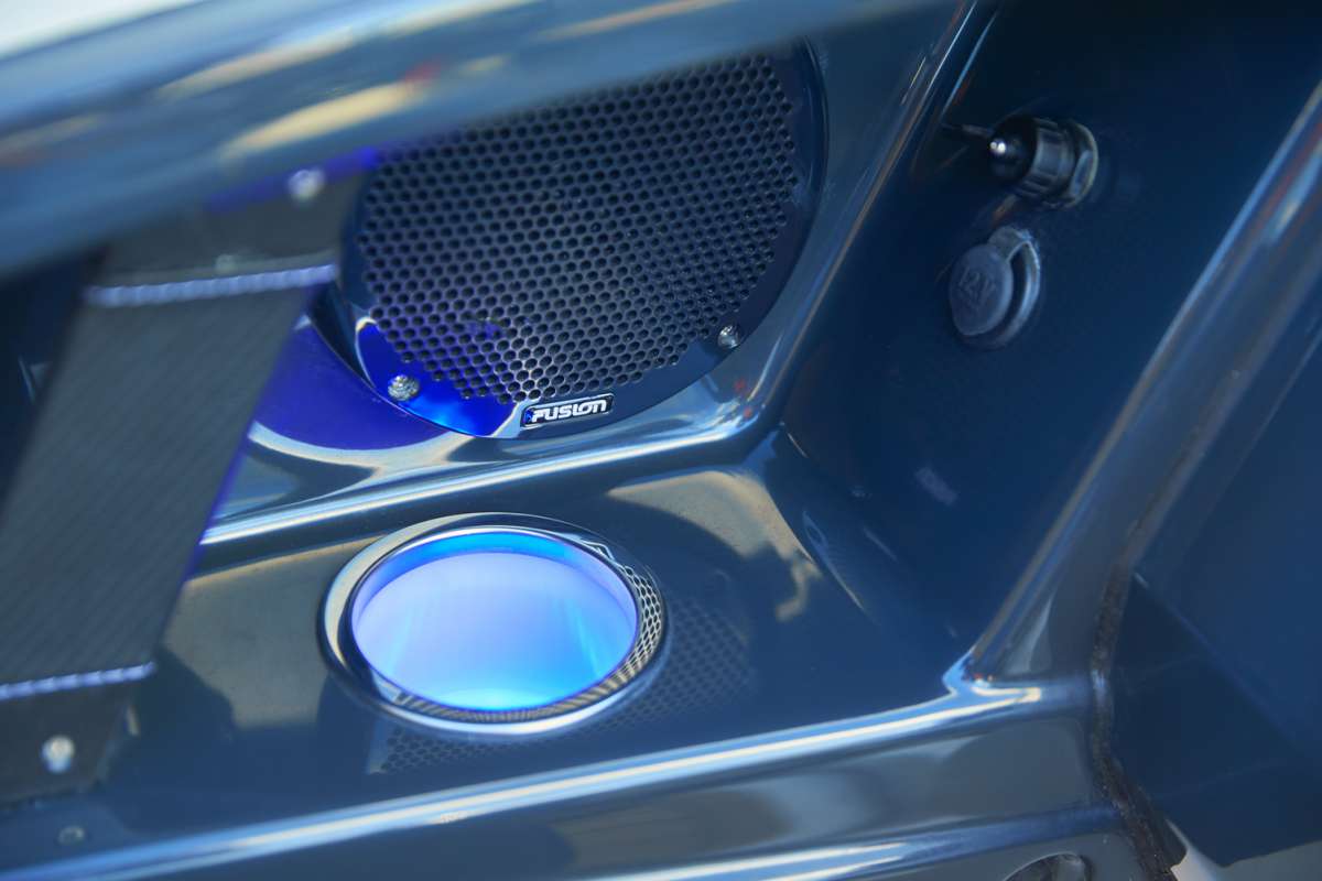 Photo #8 - Quicksilver Activ 755 CR (Pure Pleasure) in Tribunj - 37202