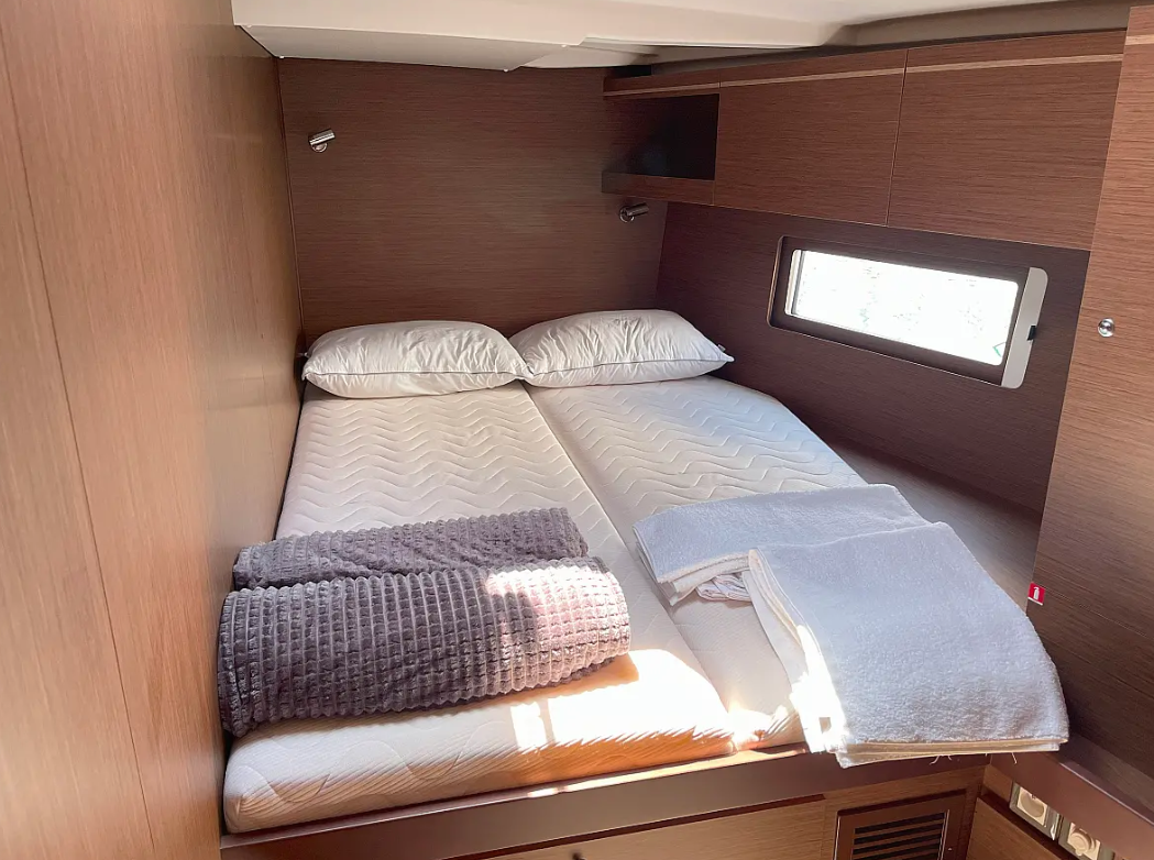 Photo #7 - Oceanis 51.1 - 5 + 1 cab. (Glafki) in Athens - 37217