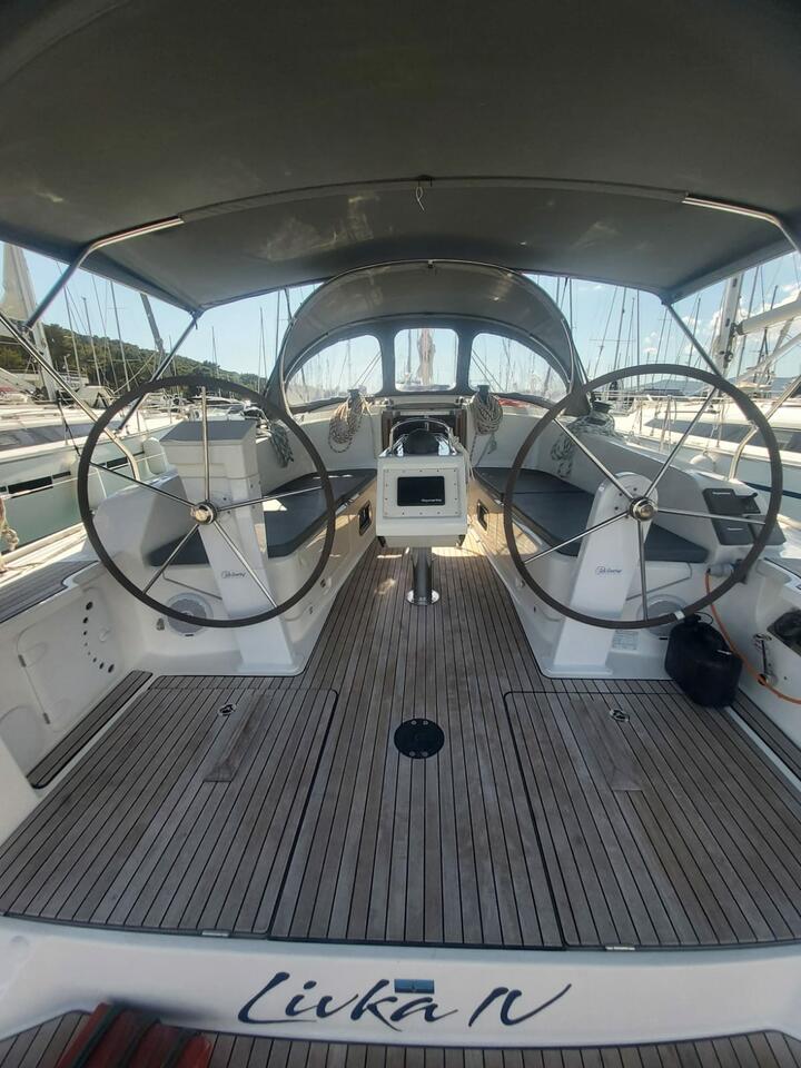 Photo #10 - Bavaria Cruiser 41 - 3 cab. (Livka IV) in Split - 37244