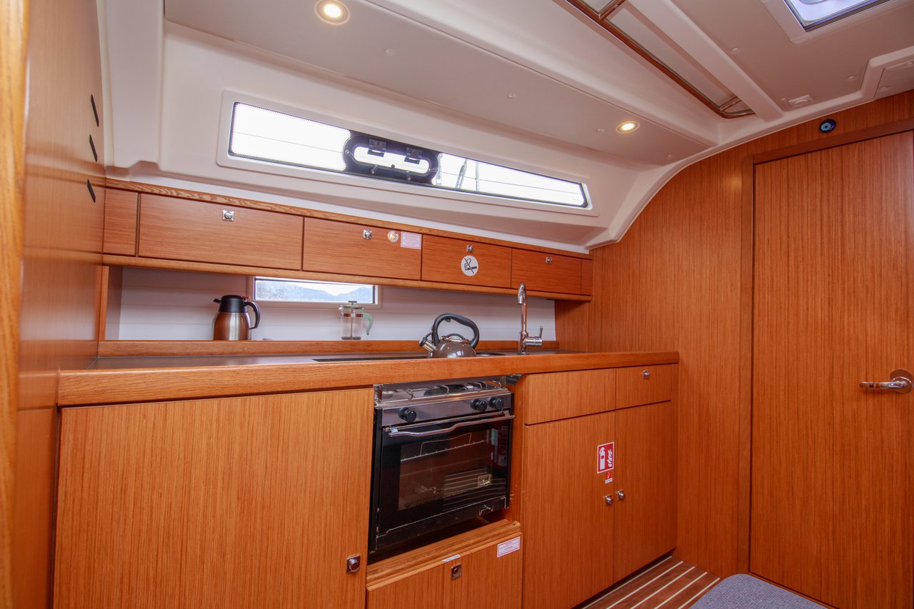 Photo #12 - Bavaria Cruiser 41 - 3 cab. (Tangram) in Fethiye - 37246