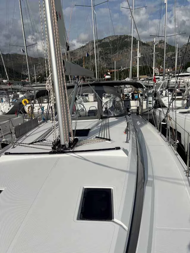 Bavaria C42 (Nava)  - 4
