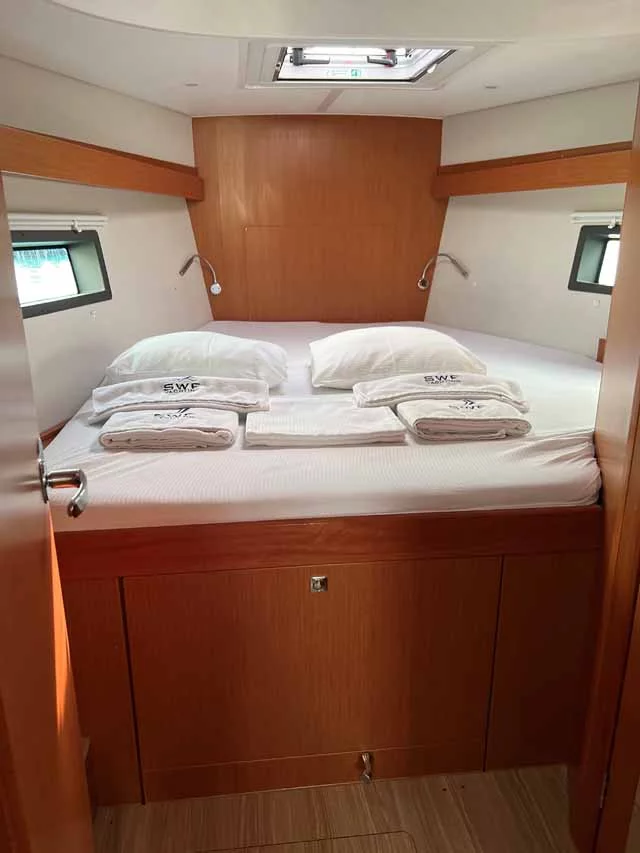 Bavaria C42 (Nava)  - 11