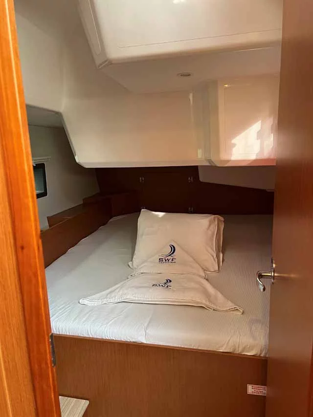 Bavaria C42 (Nava)  - 12