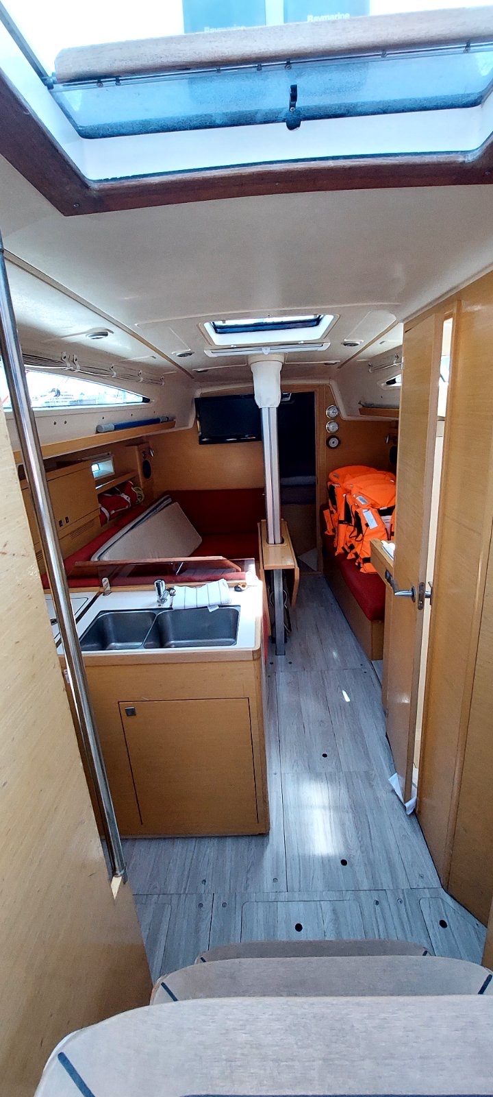 Photo #5 - Elan 350 Performance - 3 cab. (Tango) in Biograd - 37282