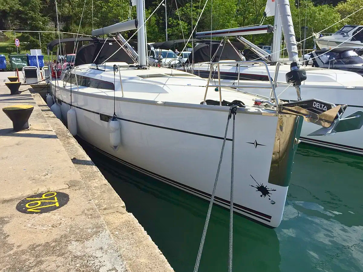 Photo #3 - Bavaria Cruiser 46 - 4 cab. (Renee) in Skiathos - 37321