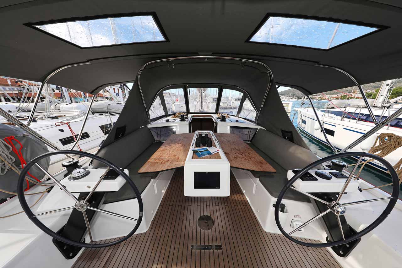 Photo #7 - Dufour 390 (Free Spirit) en Trogir - 37351