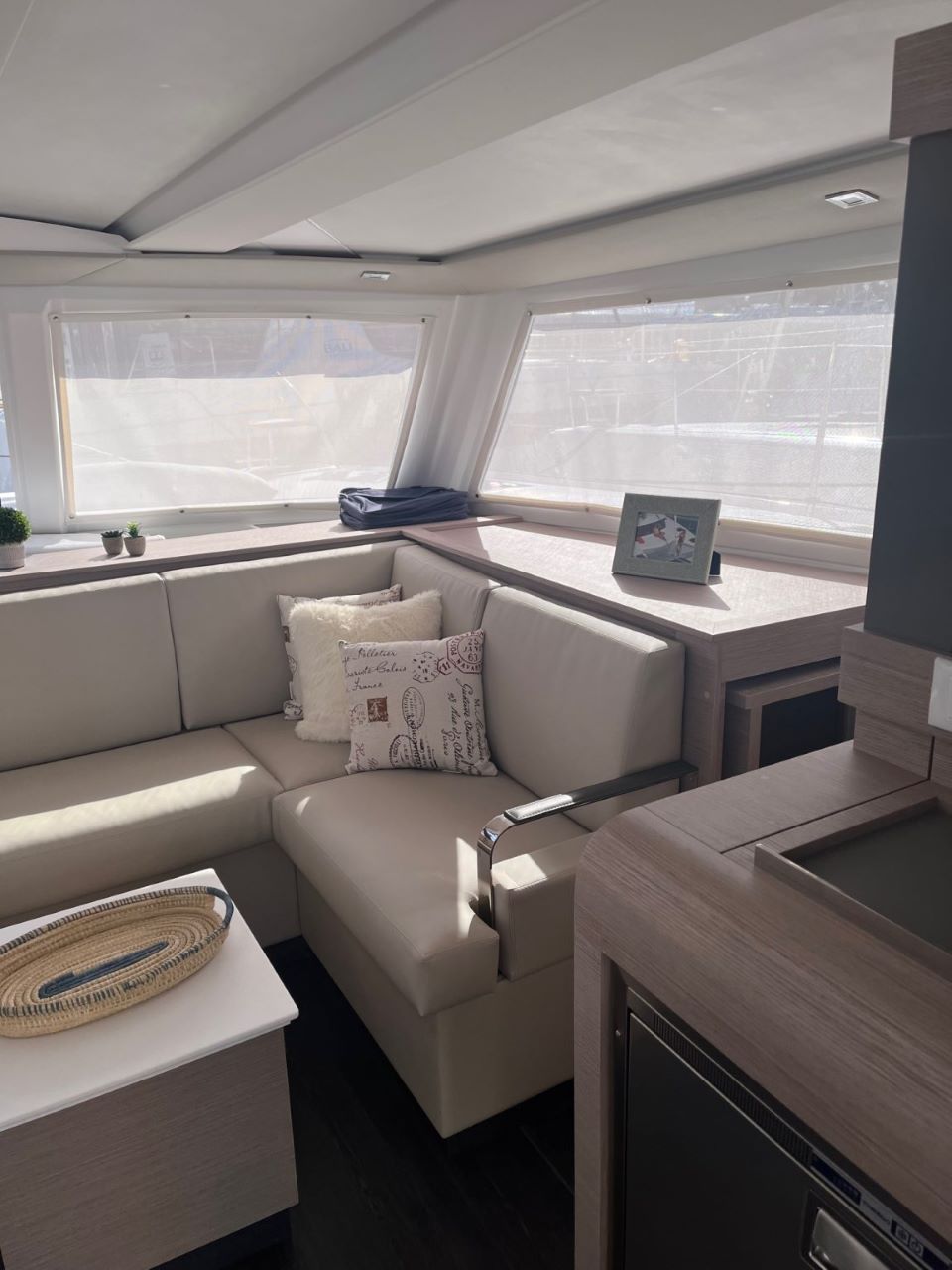 Photo #6 - Fountaine Pajot Isla 40 - 3 cab. (Scarlet Ibis) in Nanny Cay - 37358