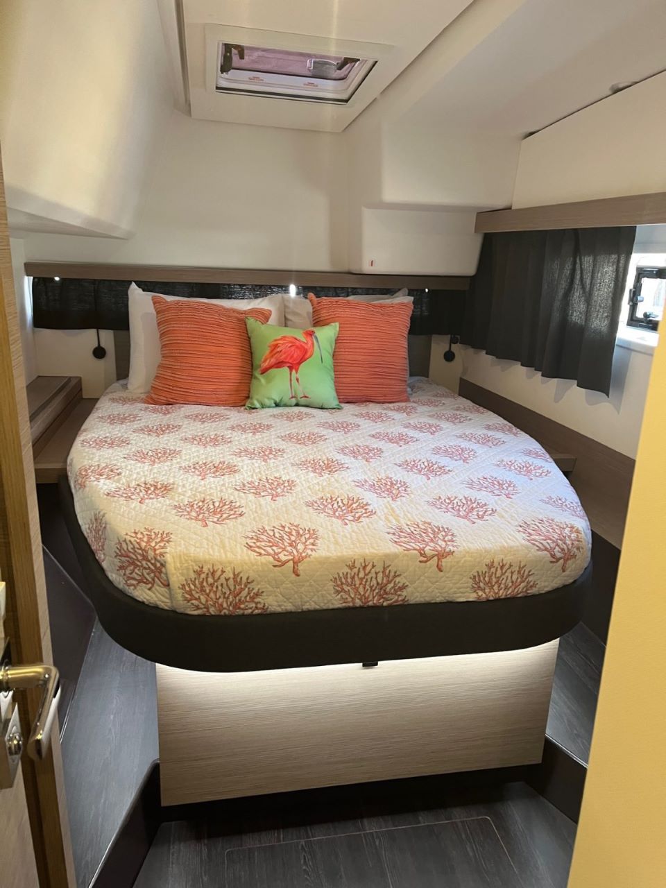 Photo #8 - Fountaine Pajot Isla 40 - 3 cab. (Scarlet Ibis) in Nanny Cay - 37358