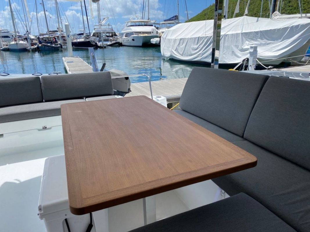 Photo #8 - Fountaine Pajot Isla 40 - 4 cab. (Firefly) in Nanny Cay - 37359
