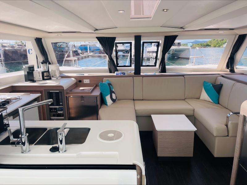 Photo #9 - Fountaine Pajot Isla 40 - 4 cab. (Firefly) in Nanny Cay - 37359