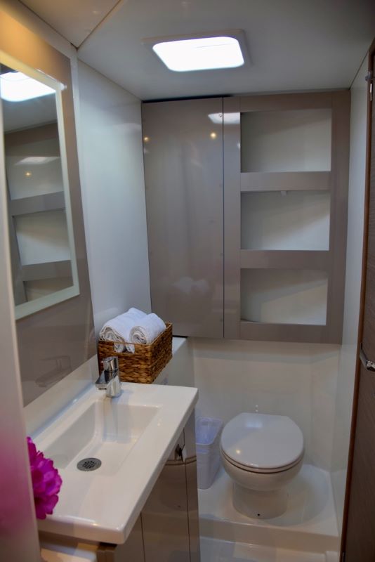 Photo #21 - Fountaine Pajot Isla 40 - 4 cab. (Firefly) in Nanny Cay - 37359