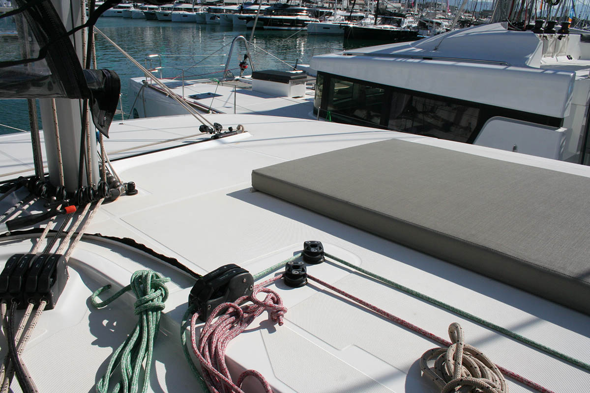 Photo #11 - Lagoon 42 - 4 + 2 cab. (Seaside dreams) in Trogir - 37362