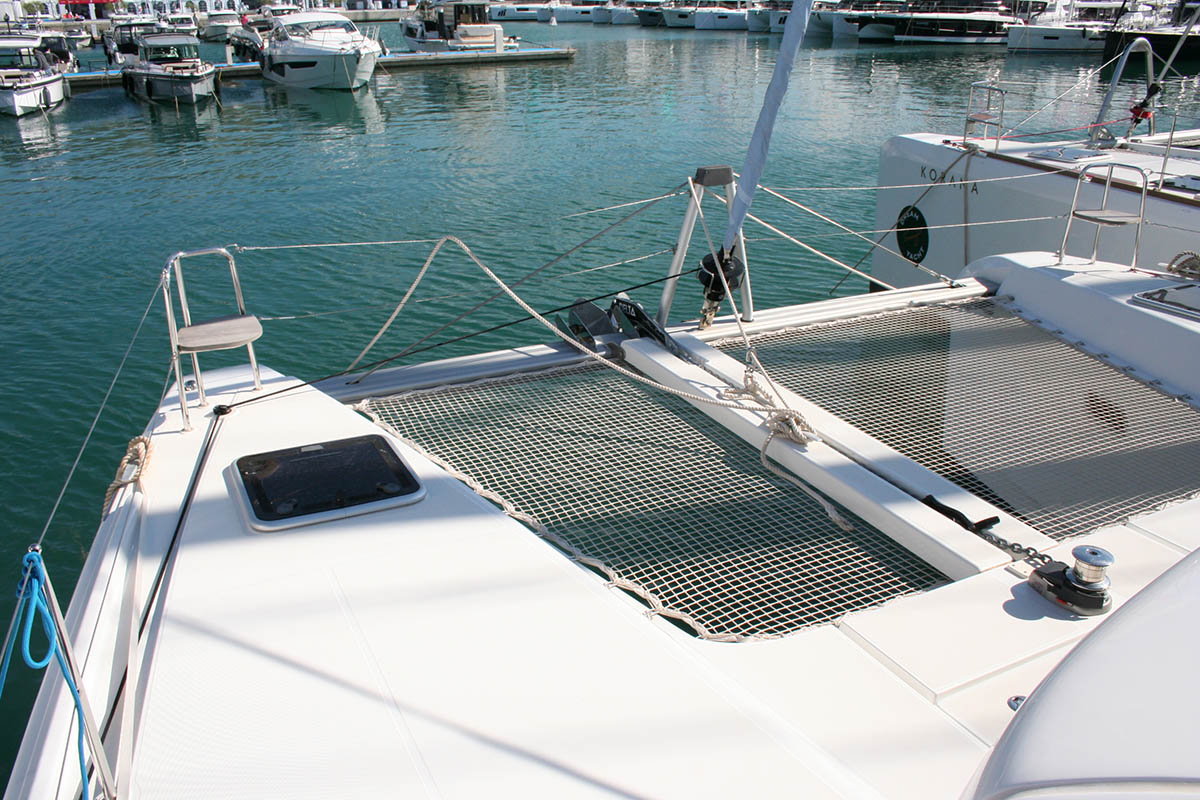 Photo #13 - Lagoon 42 - 4 + 2 cab. (Seaside dreams) in Trogir - 37362