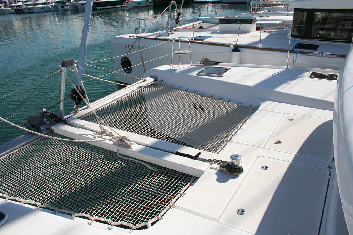 Photo #14 - Lagoon 42 - 4 + 2 cab. (Seaside dreams) in Trogir - 37362