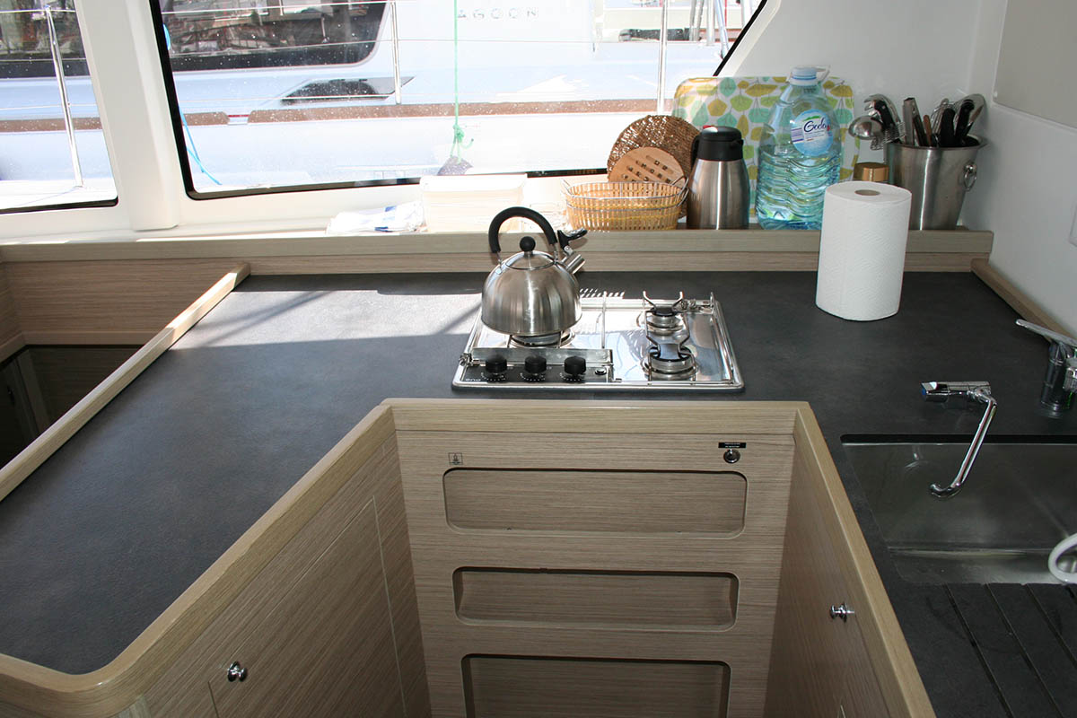 Photo #16 - Lagoon 42 - 4 + 2 cab. (Seaside dreams) in Trogir - 37362