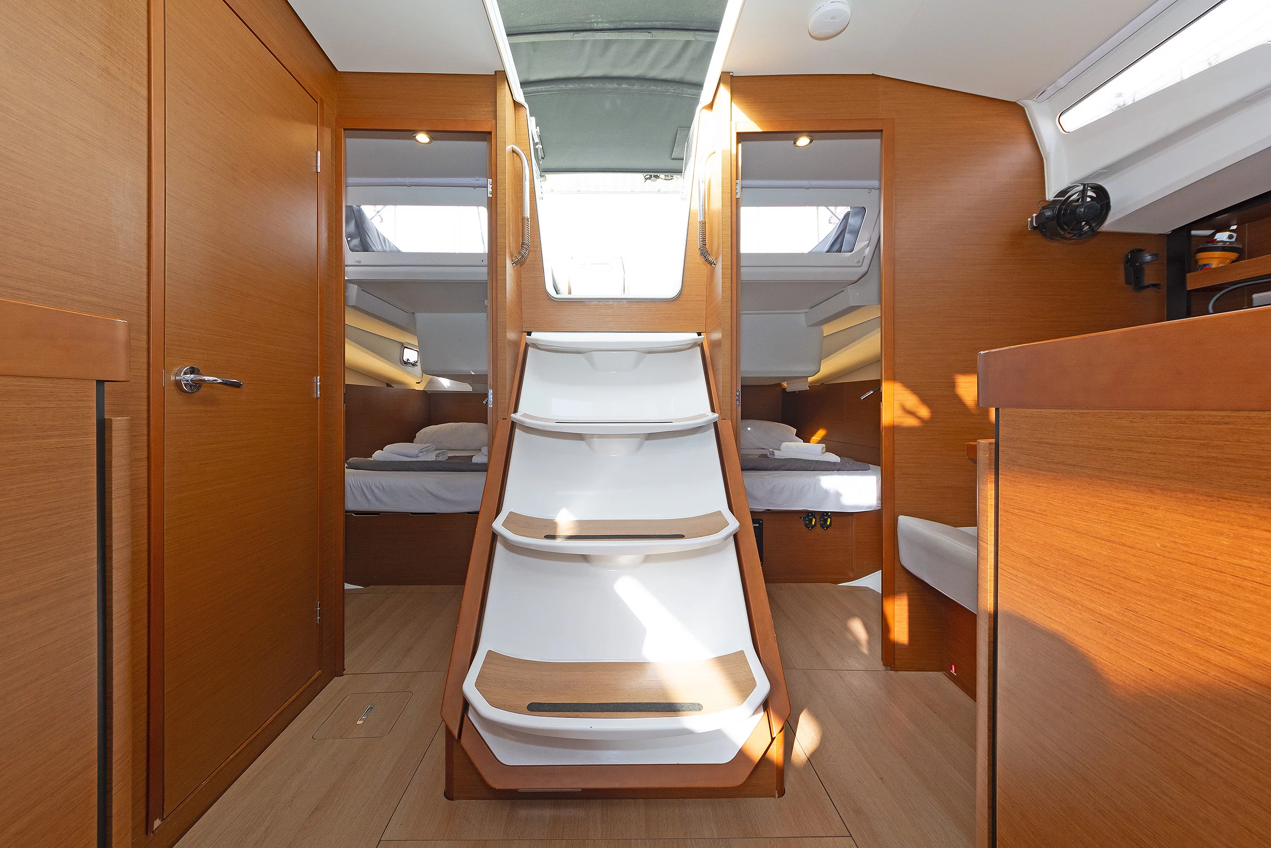 Sun Odyssey 440 (JOLLY ROGER)  - 7
