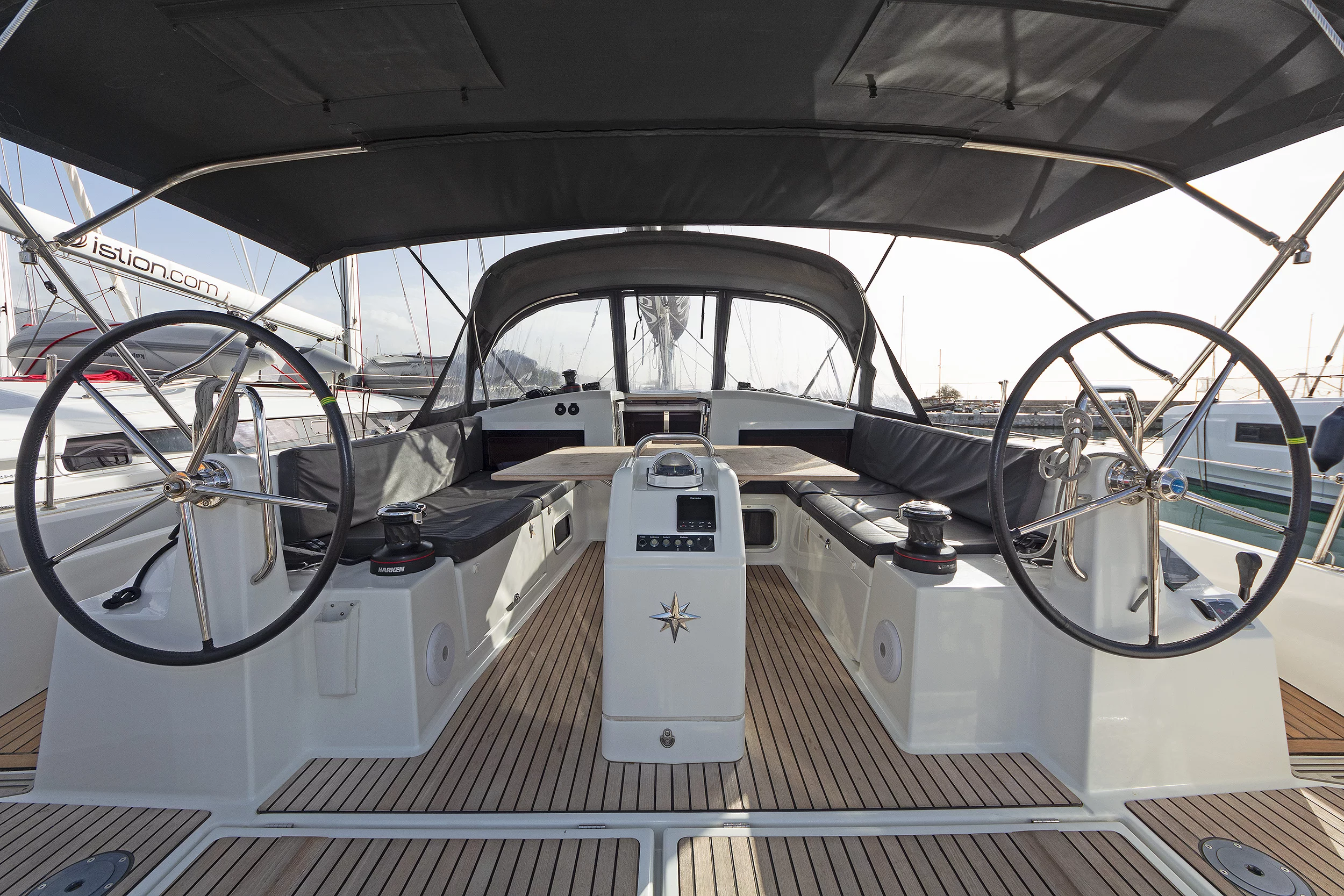 Sun Odyssey 440 (JOLLY ROGER)  - 9