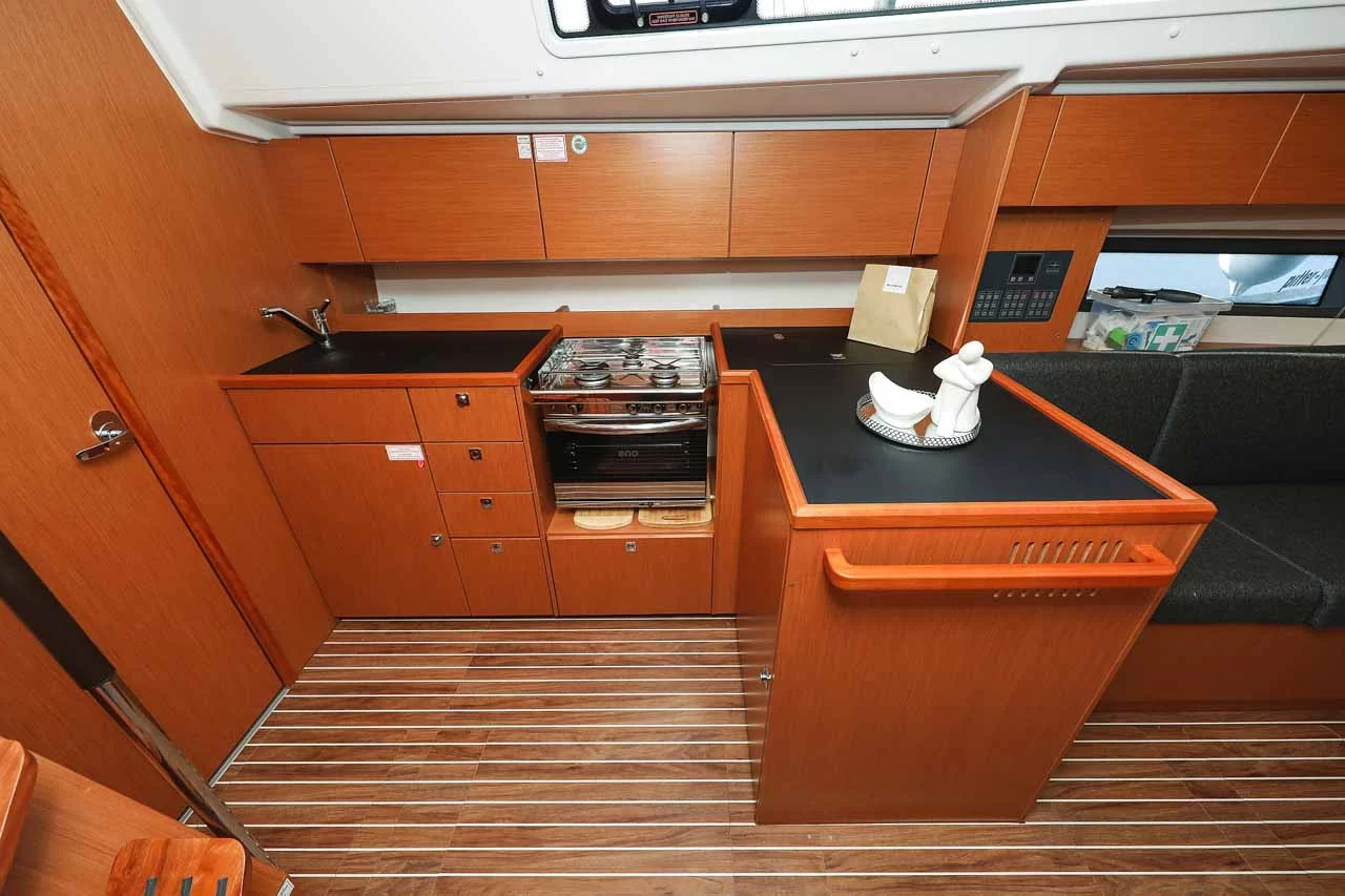 Bavaria C42 (RUMBA)  - 15