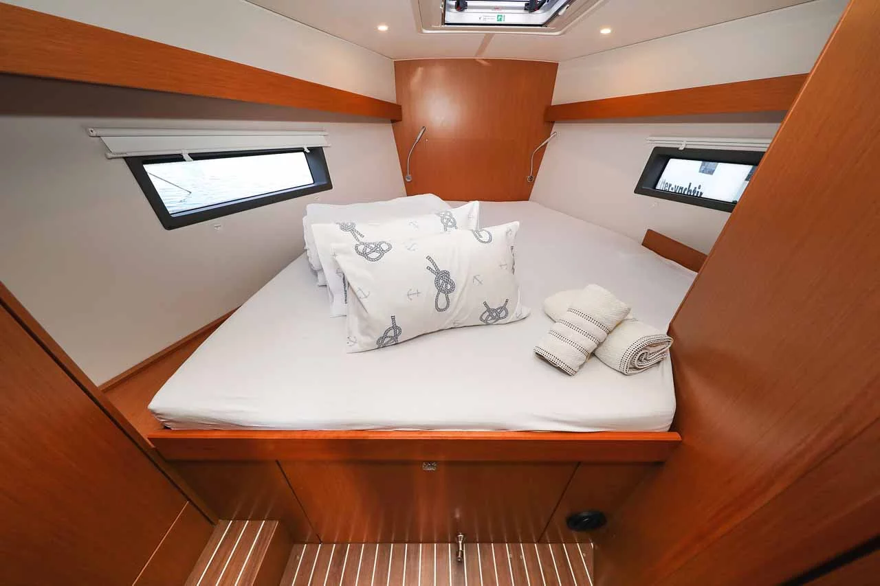 Bavaria C42 (RUMBA)  - 17