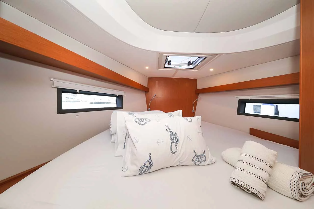 Bavaria C42 (RUMBA)  - 18