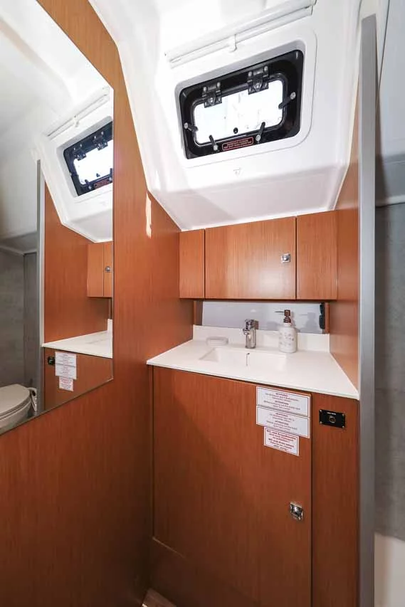 Bavaria C42 (RUMBA)  - 27