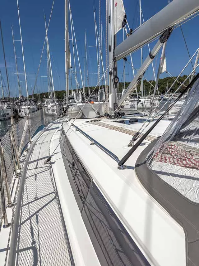 Bavaria C42 (Fräulein Nora)  - 4