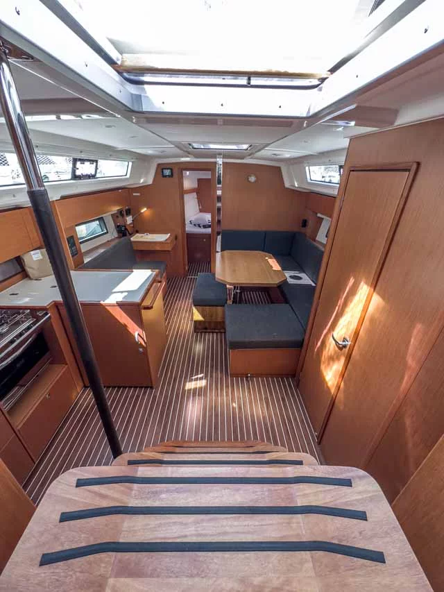 Bavaria C42 (Fräulein Nora)  - 7